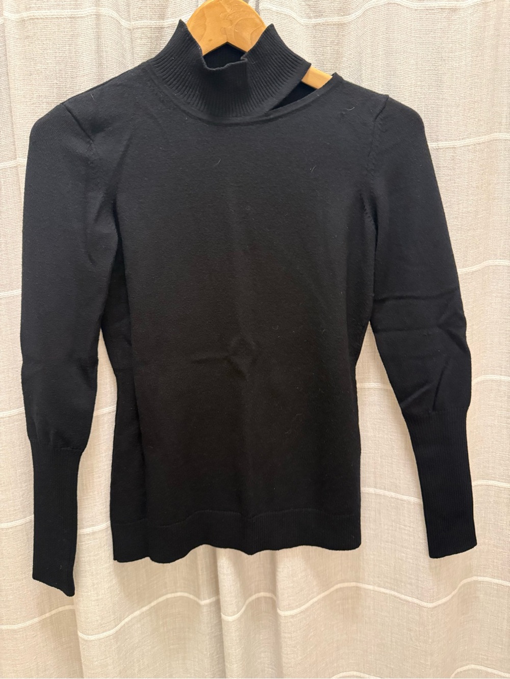 Elie Tahari Black Mock-Neck Ribbed Sweater